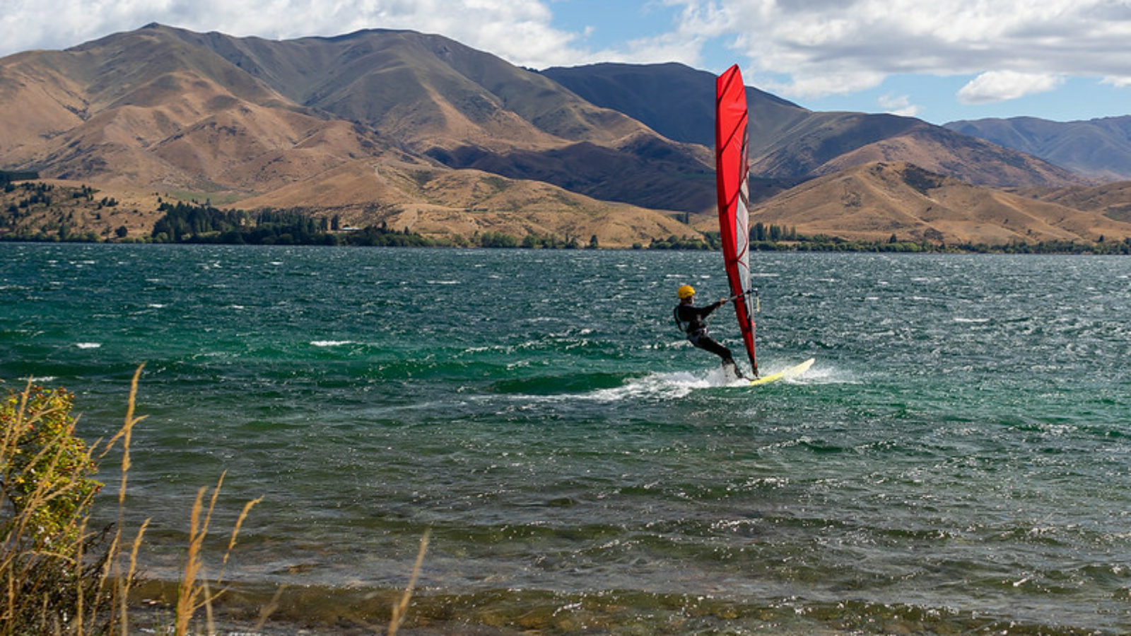 Windsurfing Lake Aviemore